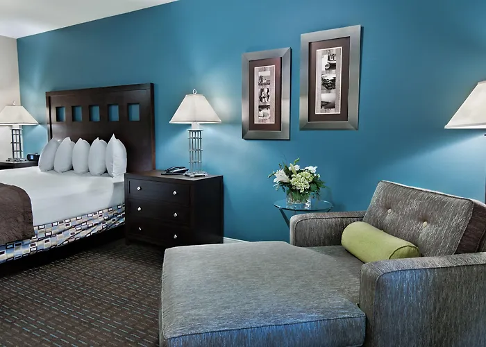Oxford Suites Silverdale