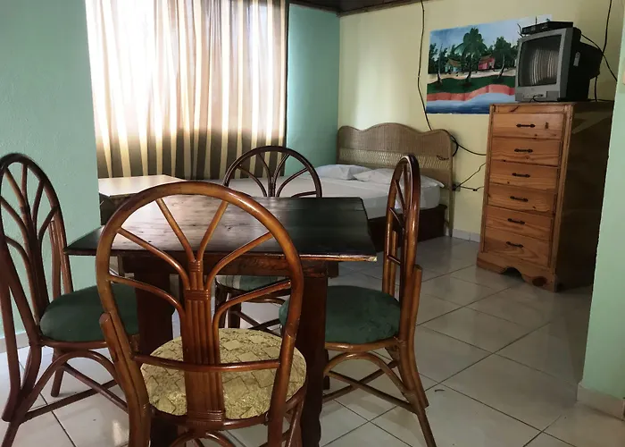 Plaza Real Resort