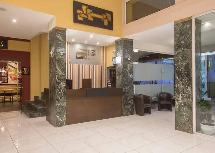 John's Hotel