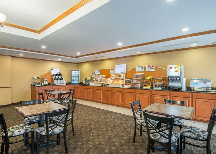 Holiday Inn Express Hotel & Suites El Dorado By Ihg