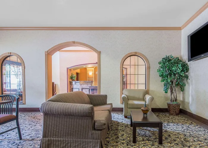 Baymont By Wyndham Wichita Falls