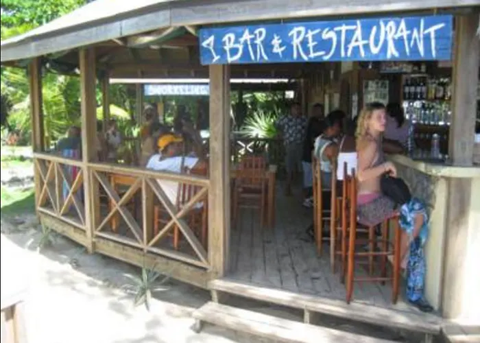 Las Rocas Resort&Dive Center