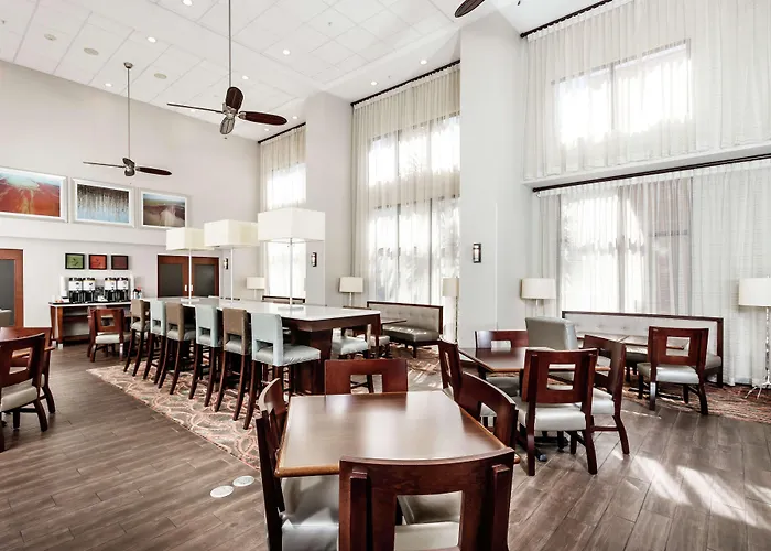 Hampton Inn & Suites Navarre