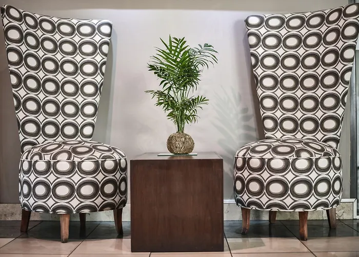 Portal Plaza Suites
