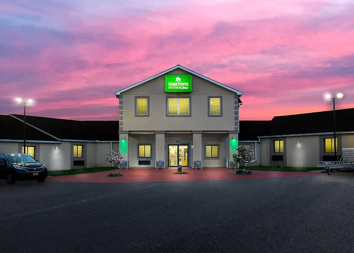 Hometowne Studios By Red Roof Denver - Lancaster County