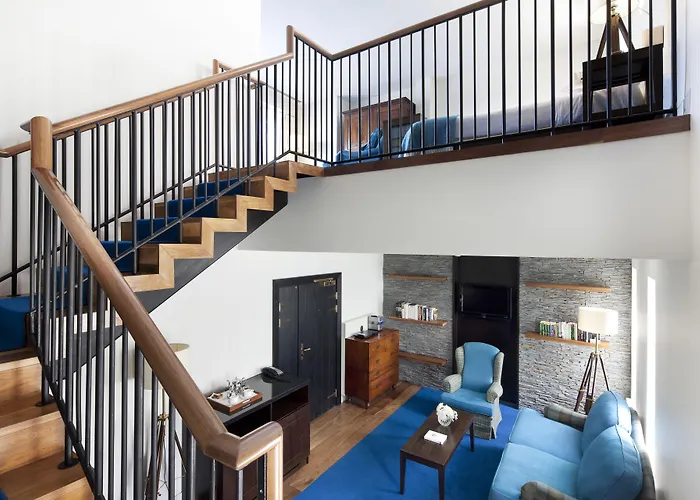 Cliff House Hotel