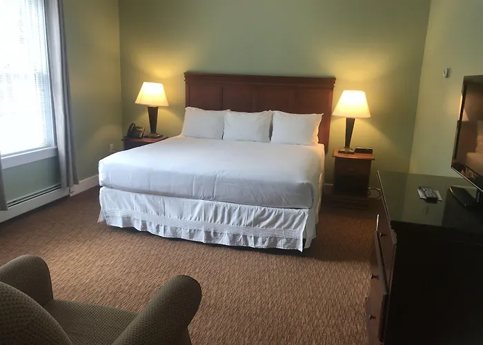 Admiral'S Inn Resort