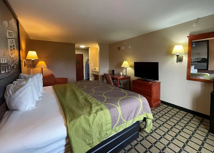 Super 8 By Wyndham Rolla