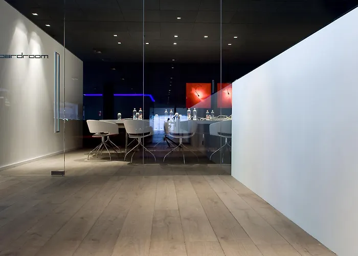 Carbon Hotel