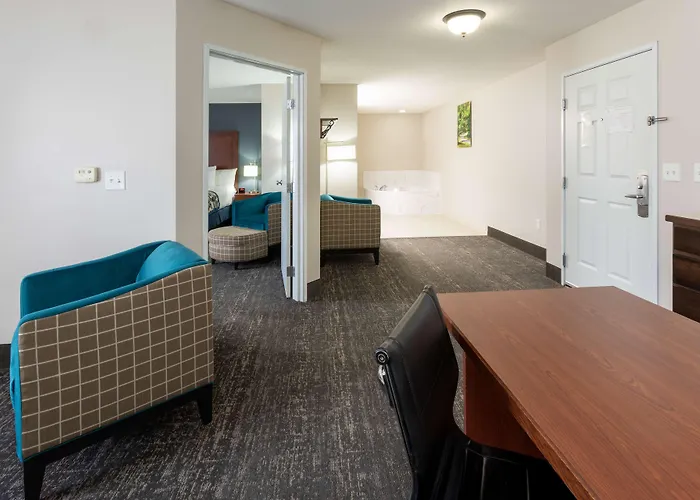 Grandstay Hotel & Suites Downtown Sheboygan