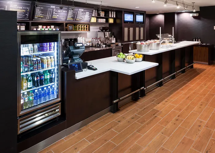 Courtyard By Marriott Miami At Dolphin Mall