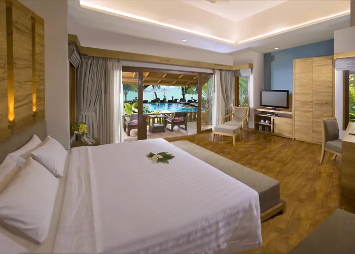 Thai House Beach Resort
