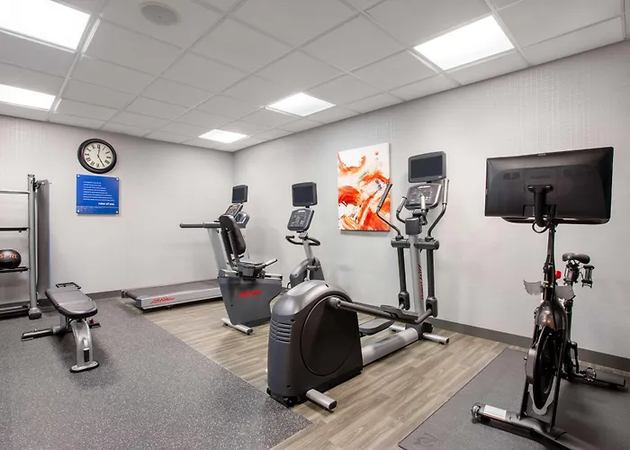 Hampton Inn & Suites Muncie