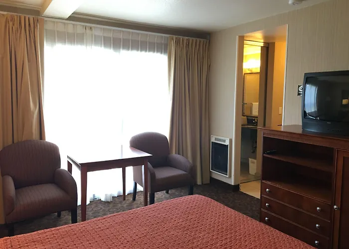 Royal Pacific Motor Inn