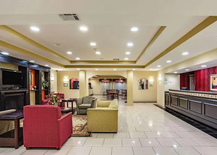 La Quinta By Wyndham Canton Ms