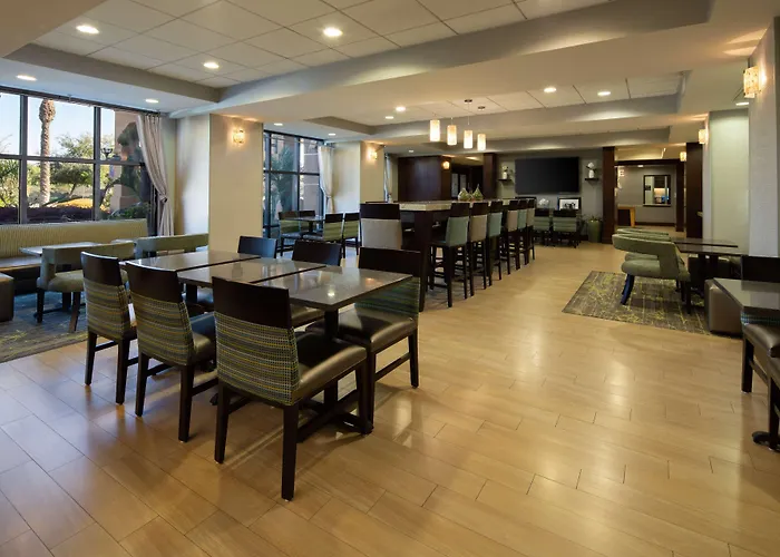 Hampton Inn Visalia