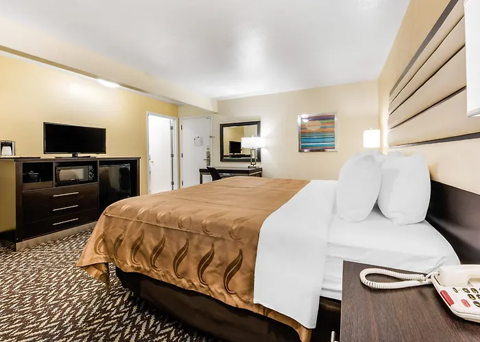 Quality Inn & Suites Capitola By The Sea