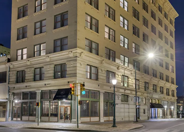 Hotel Gibbs Downtown Riverwalk