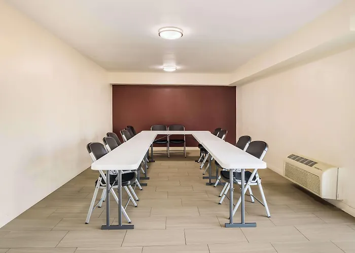 Days Inn By Wyndham Chula Vista-San Diego