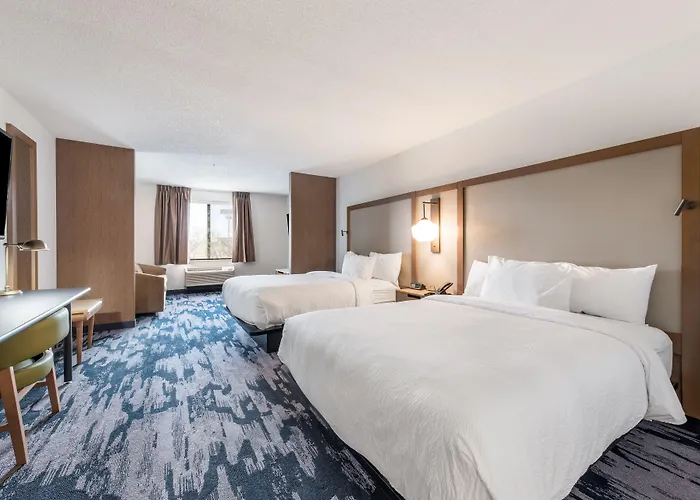Fairfield By Marriott Inn & Suites Greensboro Coliseum Area