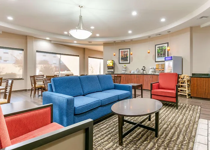 Comfort Inn & Suites Van Buren - Fort Smith