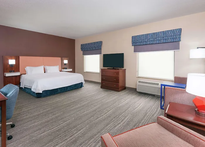 Hampton Inn Springfield South Enfield