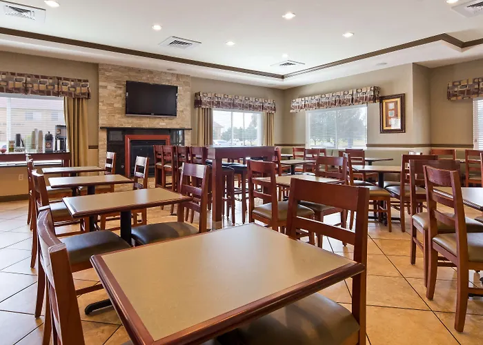 Best Western Plus Montezuma Inn And Suites
