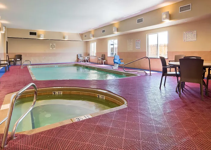 Best Western Plus Montezuma Inn And Suites