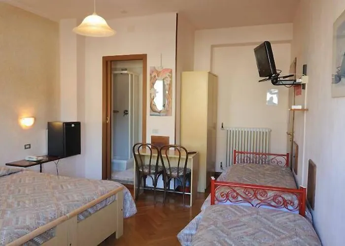 Hotel Elena