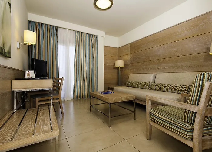 Kn Hotel Arenas del Mar Adults Only