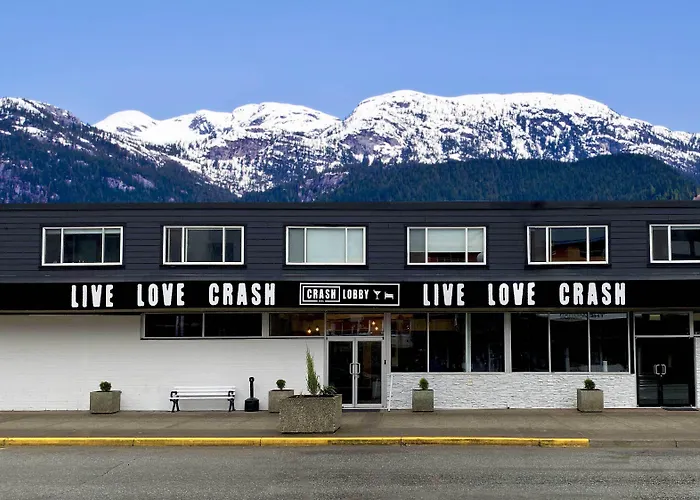 Crash Hotel Squamish