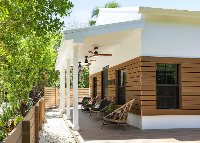 La Siesta Resort & Villas