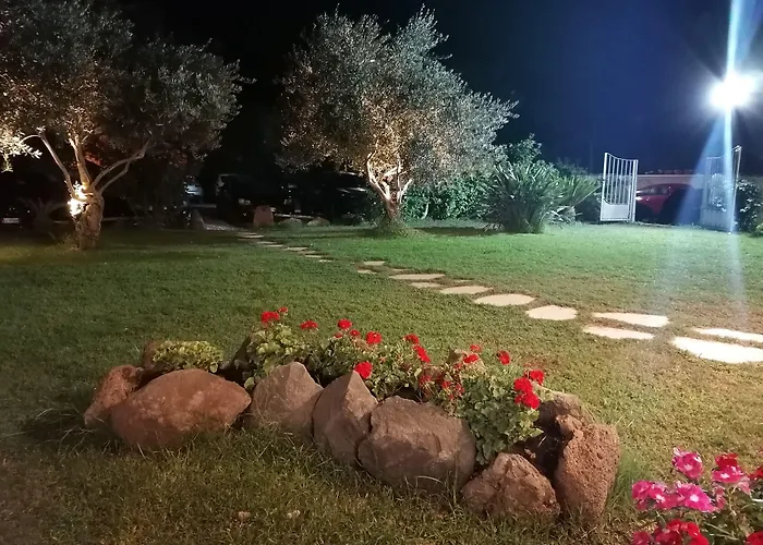 Hotel S'Ortale Possibilità di Parcheggio interno e Ristorante all'aperto