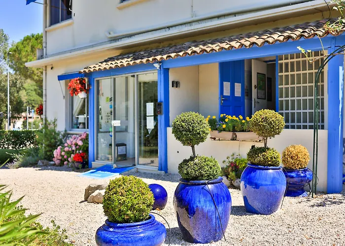Hotel Cayrons Vence & St Paul De Vence