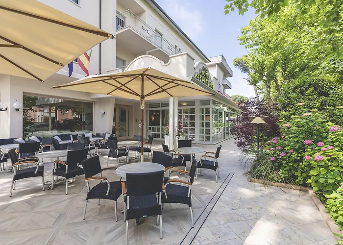 Hotel Athena