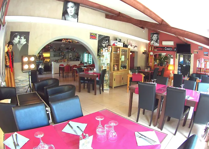 Atoll Hotel restaurant