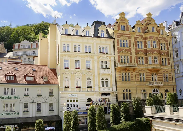 Hotel Heluan