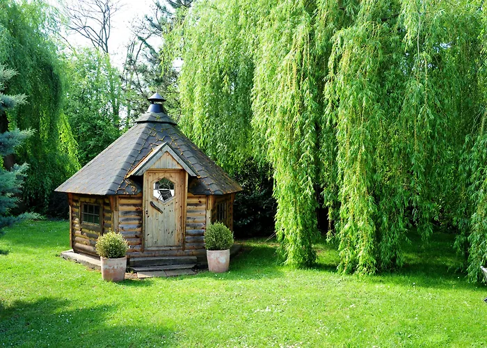 Hotel Les Jardins D'Adalric