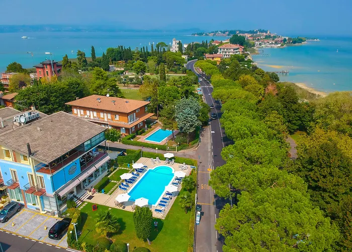 Hi Hotels Sirmione - Heated Lakeview Pool