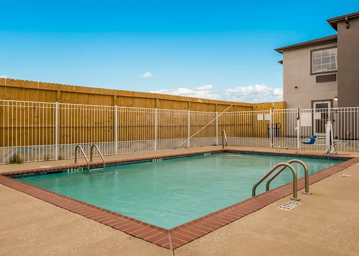 Red Roof Inn & Suites Lake Charles