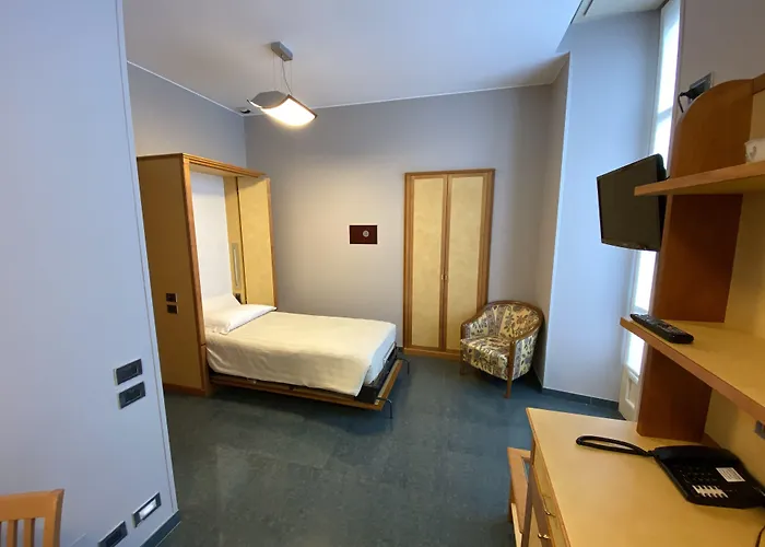 Le Petit Hotel