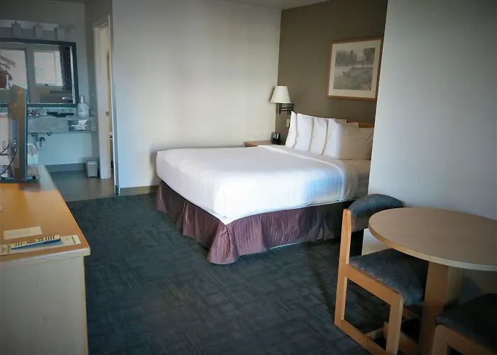 Sugarloaf Mountain Motel