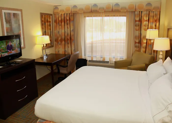 Holiday Inn Express Hotel & Suites Perry By Ihg