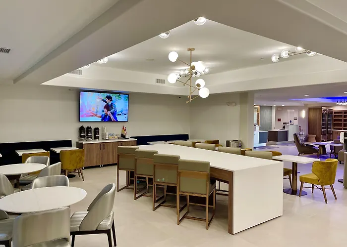 La Quinta By Wyndham Port Arthur