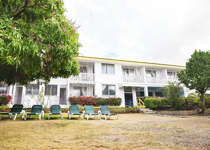 Adulo Apartments