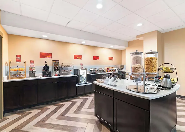 Best Western Plus Landmark Inn