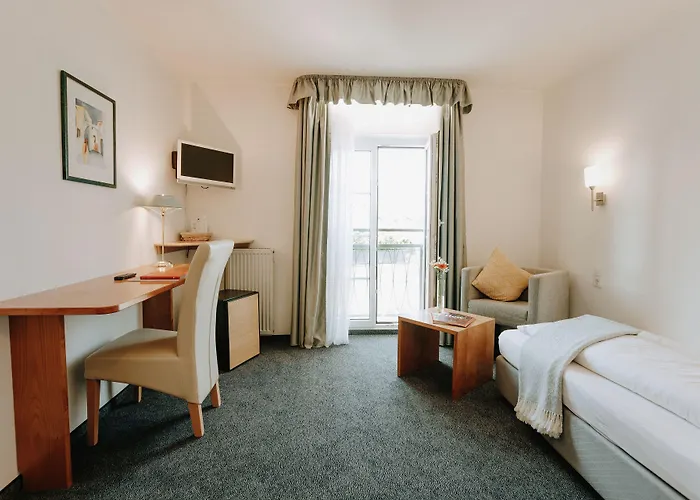 Huber'S Hotel