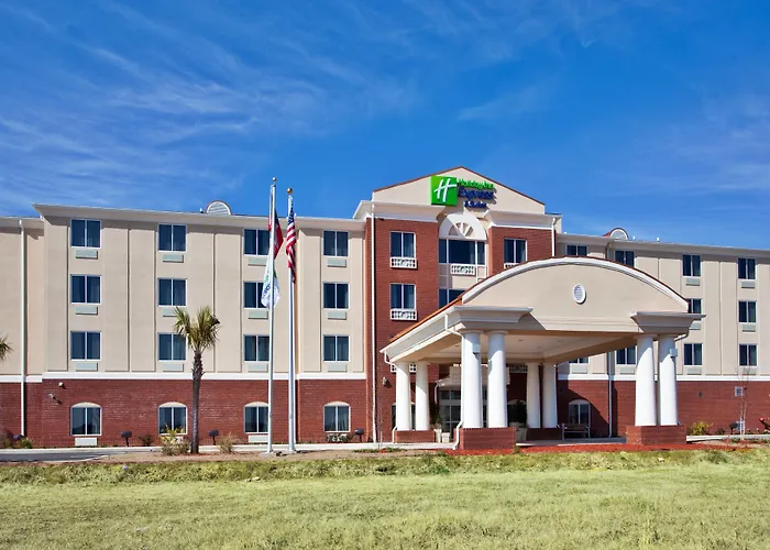 Holiday Inn Express & Suites Moultrie By Ihg