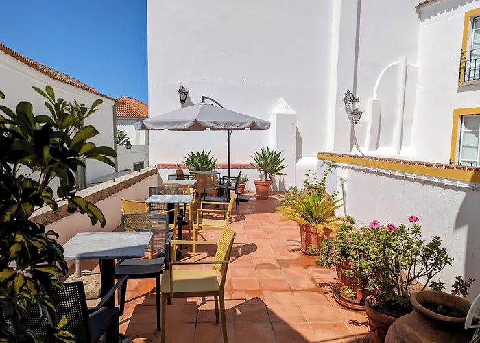 Hotel Solar De Monfalim