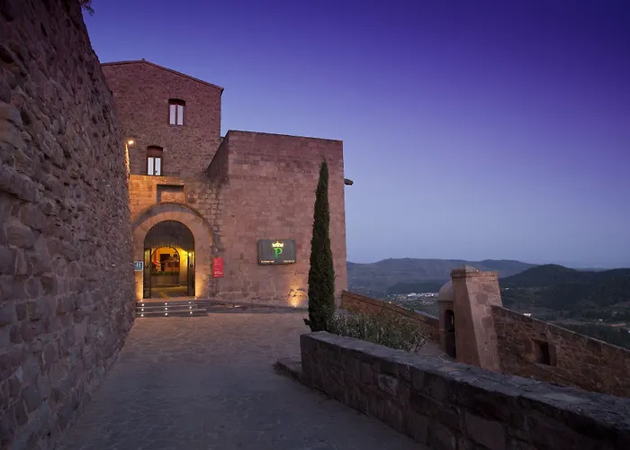 Parador De Cardona